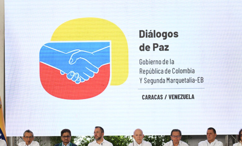Colombia y disidentes de las FARC inician diálogo de paz en Venezuela