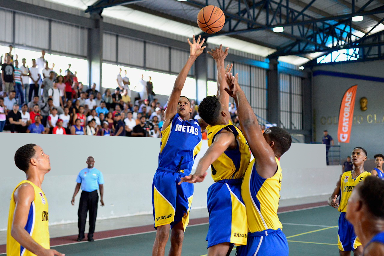 Serie semifinal del Torneo de Baloncesto Intercolegial se ...