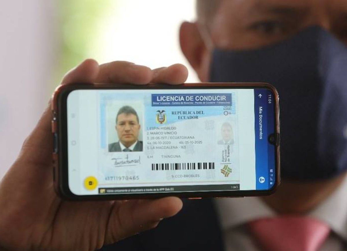 La licencia de conducir digital tendrá la misma validez jurídica ...