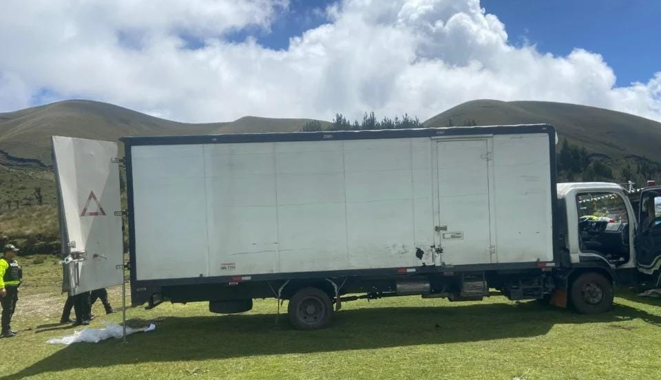 Operativos exitosos en Chimborazo: armas incautadas y vehículos ...