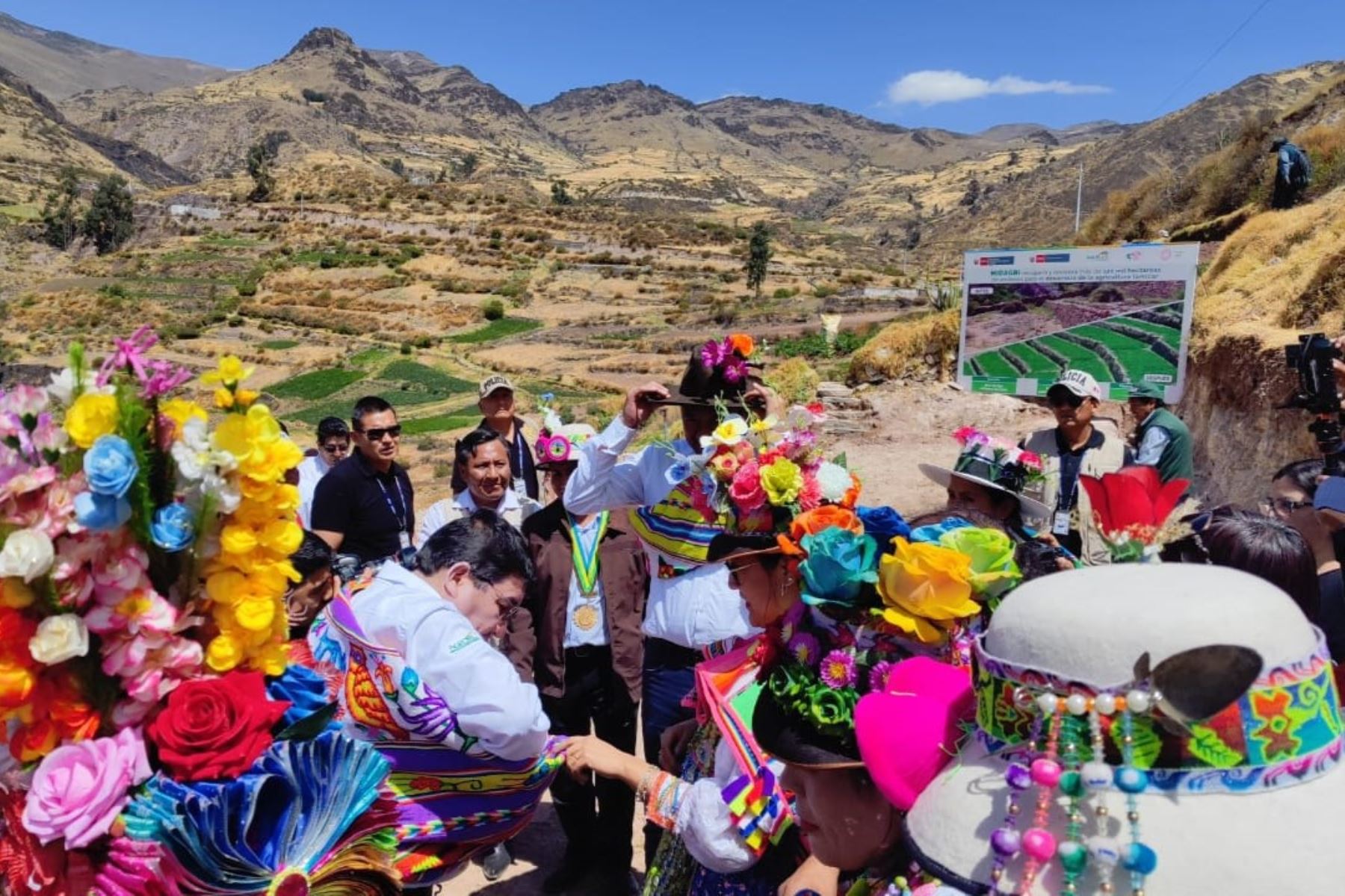 Agro sostenible: Mincul impulsa recuperación de andenes y saberes ...