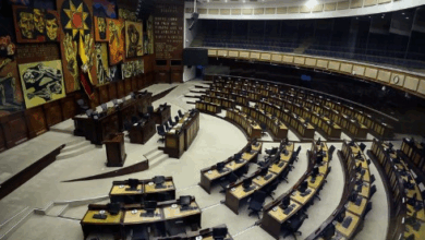 Ambato y Riobamba disputan sede de la Asamblea Constituyente