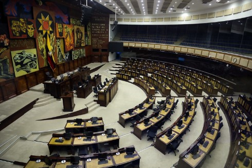 Ambato y Riobamba disputan sede de la Asamblea Constituyente