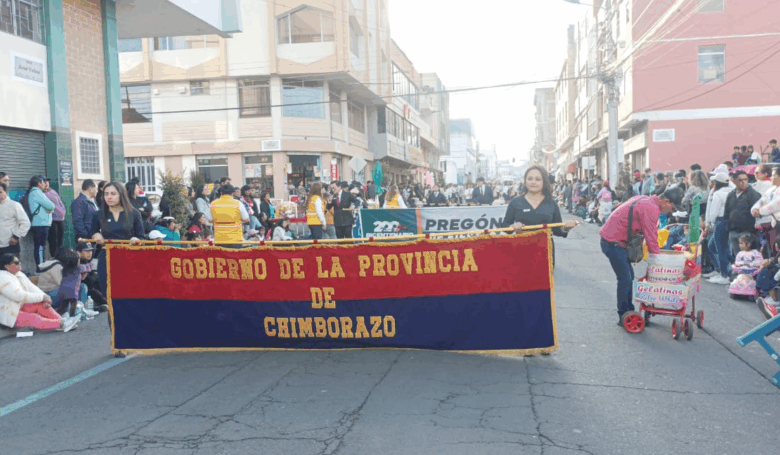 Inicio de las fiestas por el Bicentenario de Chimborazo