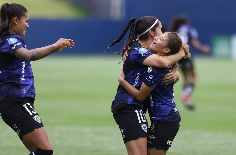 somosdelmismobarro: Guerreras Albas