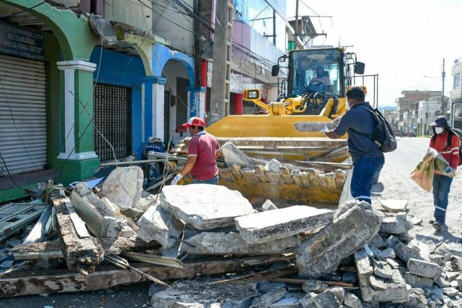 MIES habilitó 54 centros de acopio de donaciones para afectados ...