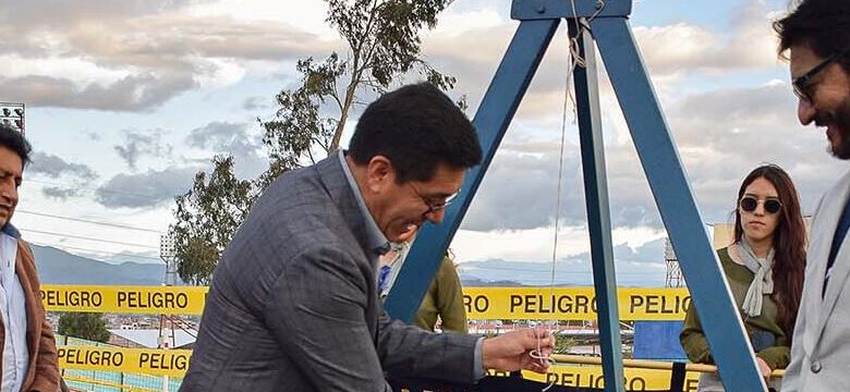 Ceremonia de colocación de la primera piedra del nuevo edificio de ...