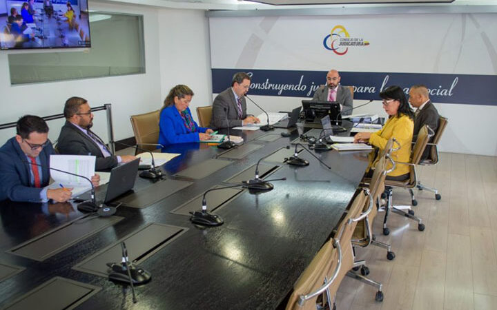 Servidora judicial investigada en el caso Purga es destituida de ...