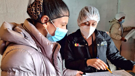 Detectan más de 1.200 cosméticos irregulares en Riobamba