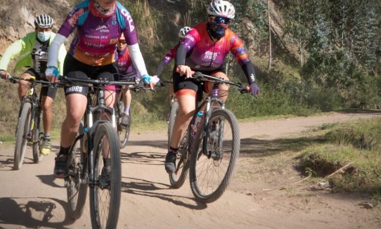 somosdelmismobarro: Warmis en bici- Mujeres de altura se viene