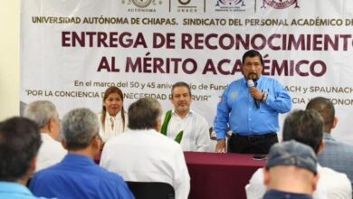 Entregan Medalla de Reconocimiento al Mérito Académico a docentes ...