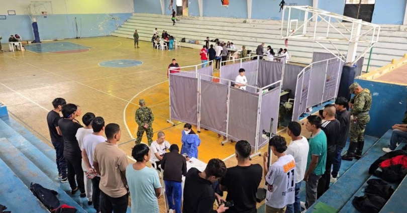 Inició en Riobamba el acuartelamiento de la leva 2006, segunda llamada