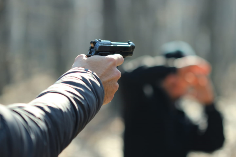 Hombre enfrentará juicio tras disparo en el barrio 24 de Mayo en ...