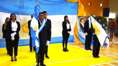 Promesa de Lealtad a la Bandera y presentación de Cuerpos de ...