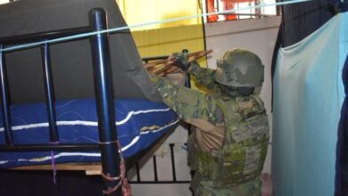 Objetos ilegales son encontrados en la cárcel de Riobamba