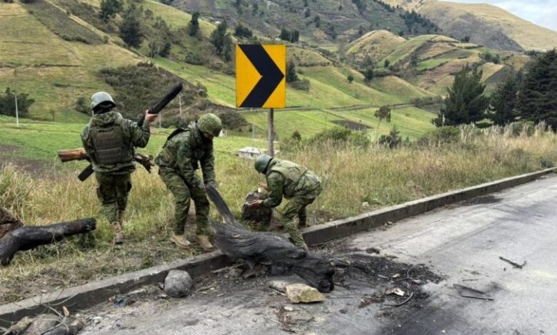 Tránsito recuperado tras bloqueos por el paro en Chimborazo