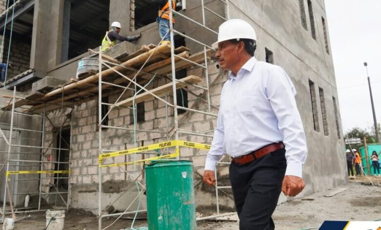 RECORRIDO EN LO QUE SERÁ EL NUEVO EDIFICO DE LA EERSA EN CUMANDÁ