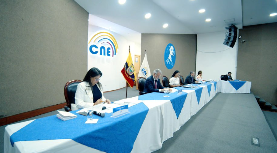 Designan a los vocales de la Junta Provincial Electoral de ...