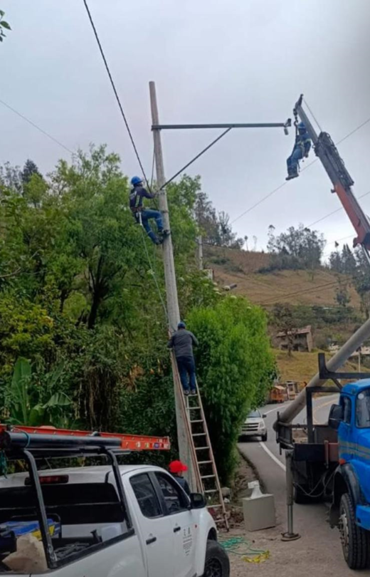 Refuerzan la seguridad en Chunchi con instalación de nuevas ...