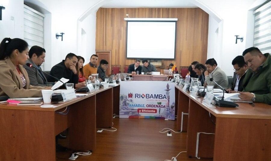 Riobamba Informa - Concejo Municipal aprobó la actualización del ...