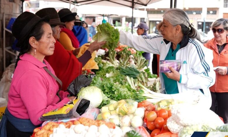 EMPRENDEDORES Y ARTESANOS DEL GOBIERNO PROVINCIAL