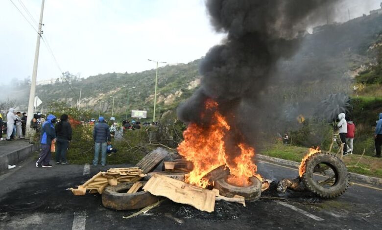 Paro nacional: Vías de seis provincias de Ecuador están bloqueadas ...