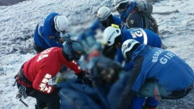 Guía relata hallazgo de escaladores perdidos en el Chimborazo