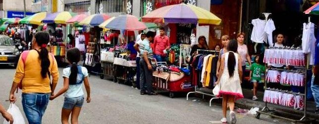 Revista Semanal 87 by LA HORA Ecuador - Issuu